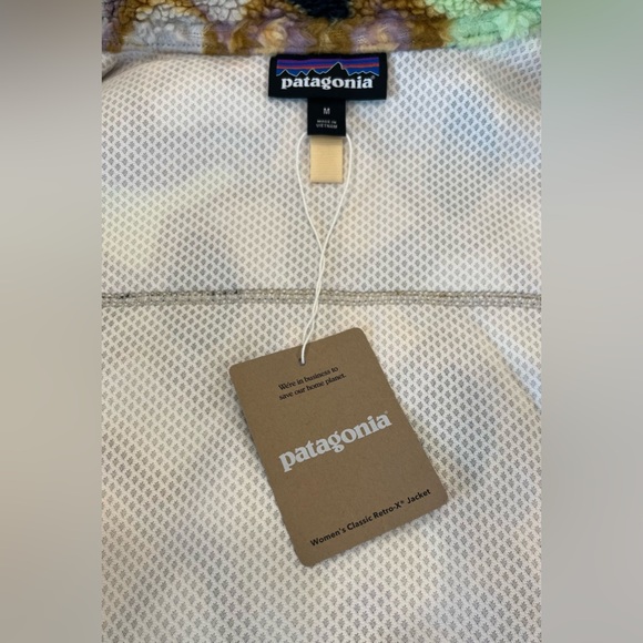 NWT Patagonia Women’s Classic Retro-X Jacket Small Currents Natural Size Medium - Picture 8 of 9